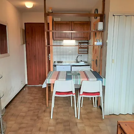 Apartment Confortable A Capbreton, A 2 Pas Des Plages Et Du Port, Pour 3 Pers, Avec Wifi Et Menage Inclus - Fr-1-239-930 *